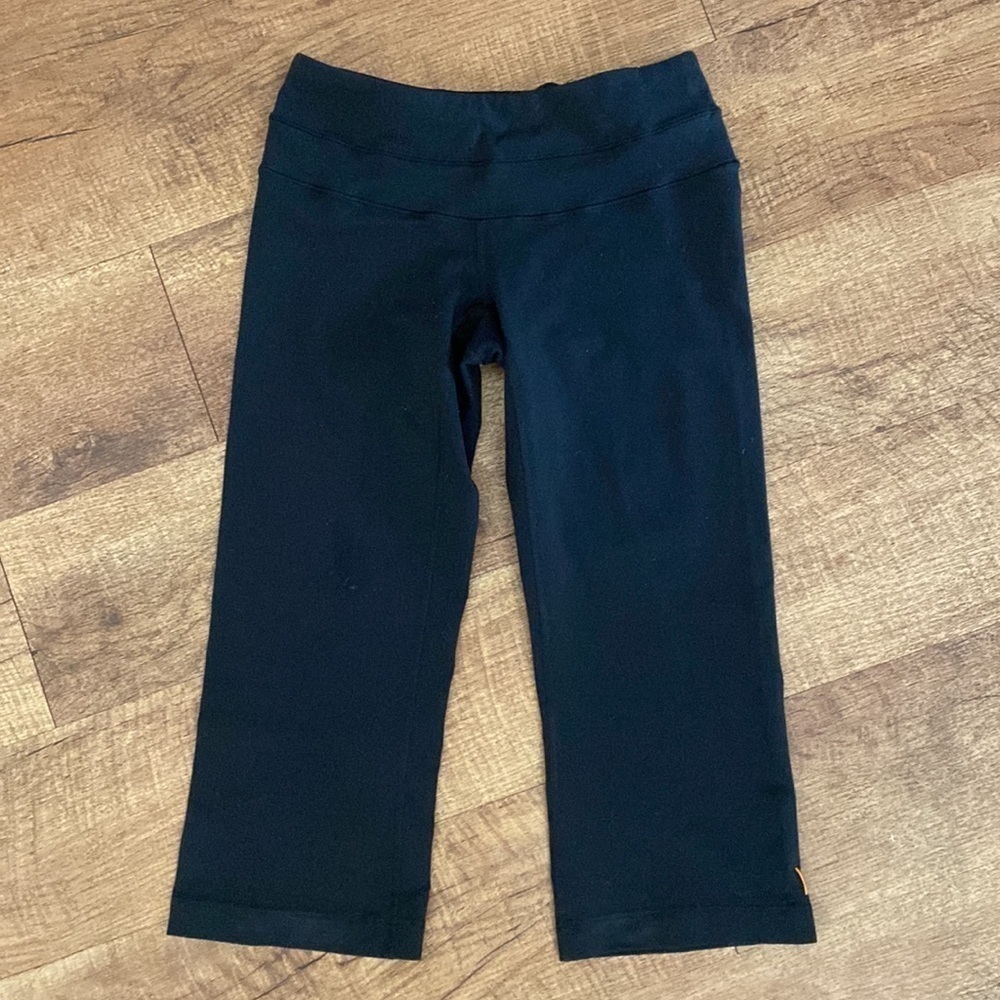 Lucy black capri yoga pants. Size XXS